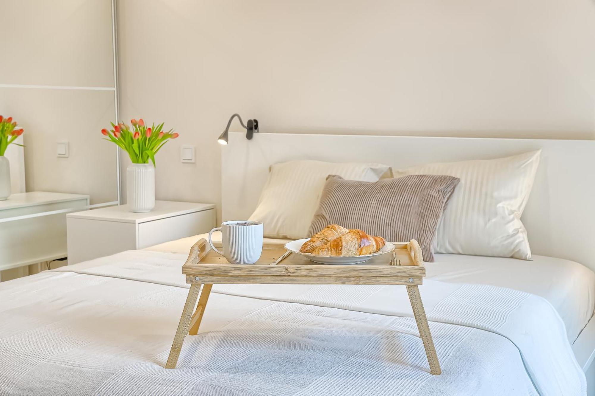 Business-Class Apartments 2 X Free Parking X Self Check In 24X7 VNO Eksteriør billede