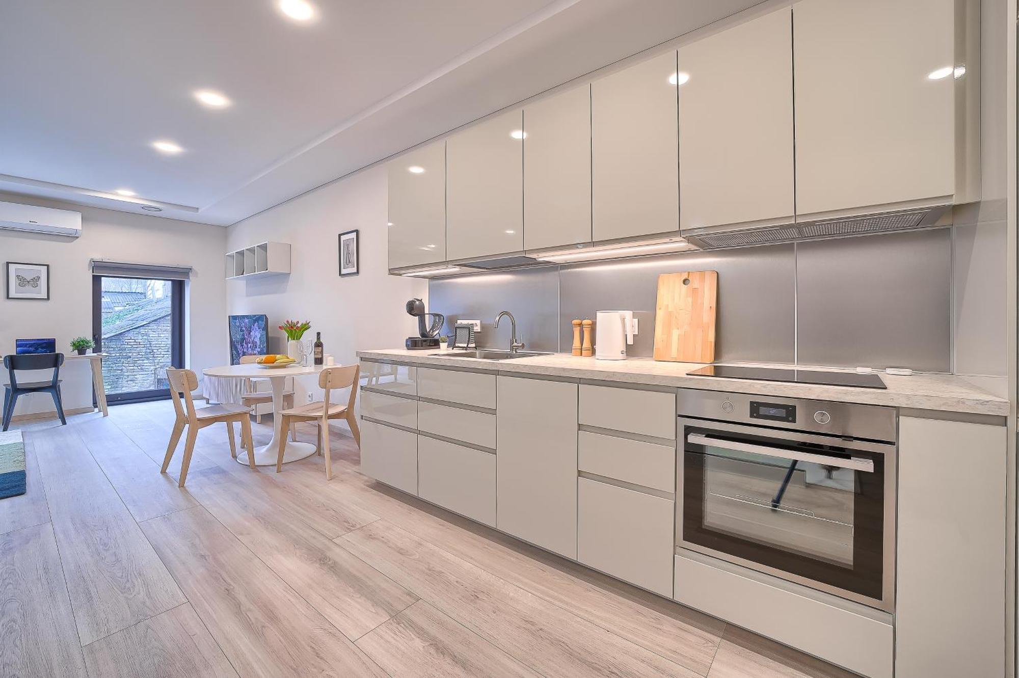 Business-Class Apartments 2 X Free Parking X Self Check In 24X7 VNO Eksteriør billede